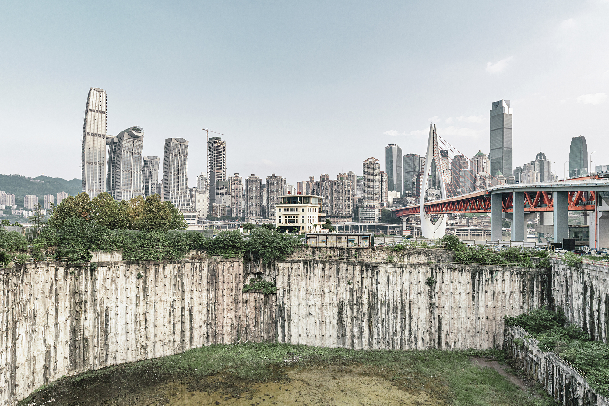 Yuan_Tianhu_Raffles City and Qiansimen Bridge