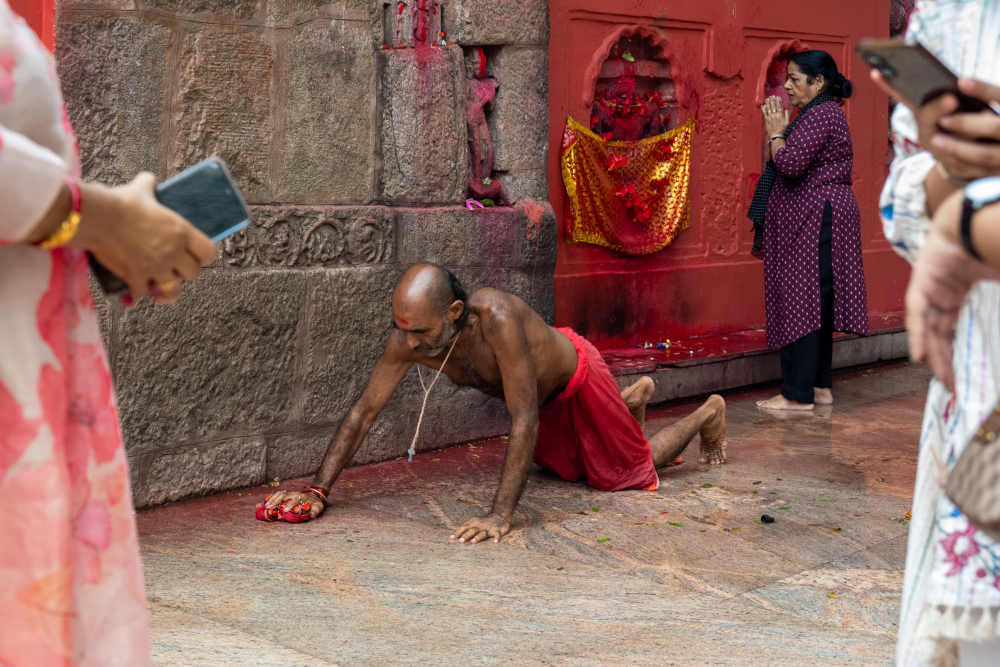 Different kinds of devotion