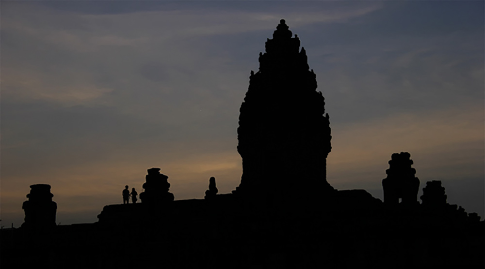 Last Light At Angkor Cambodia by Lynda Golightly