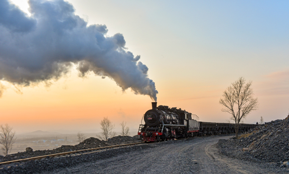 Reversing Up To The Spoil Dump Fuxin, China