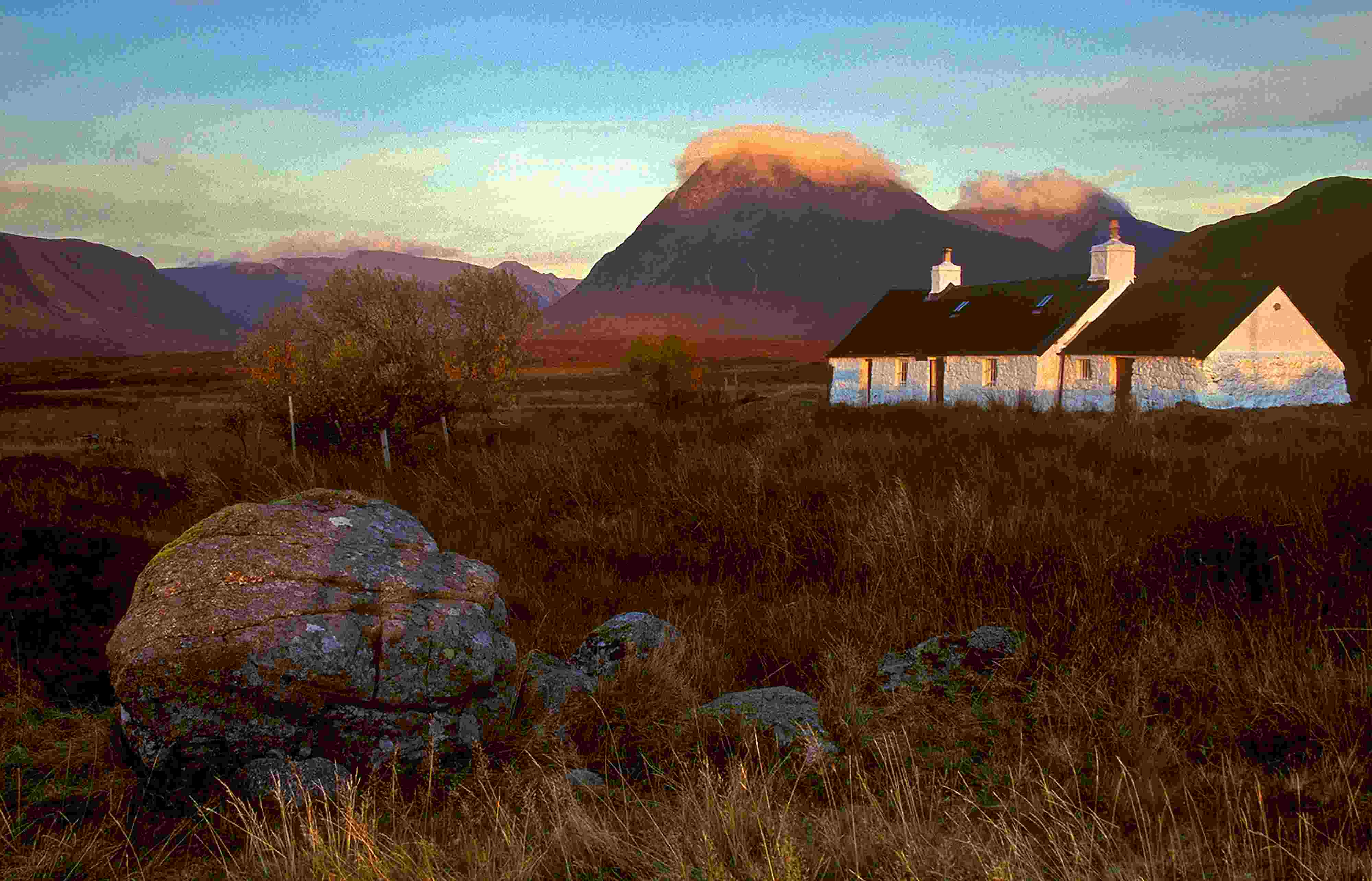 Black Rock Cottage Scotland 150Kb