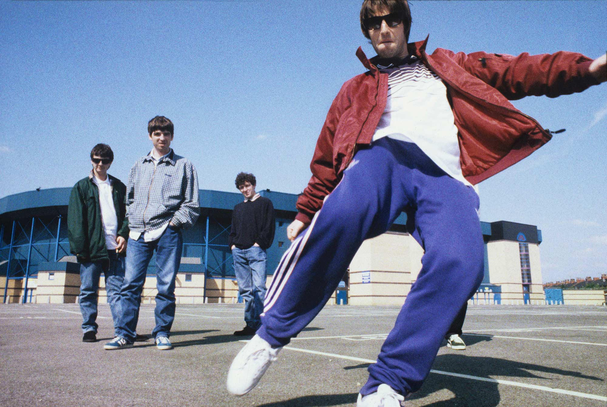 ARC1 4353 M Oasis Maine Road Floyd Web Size