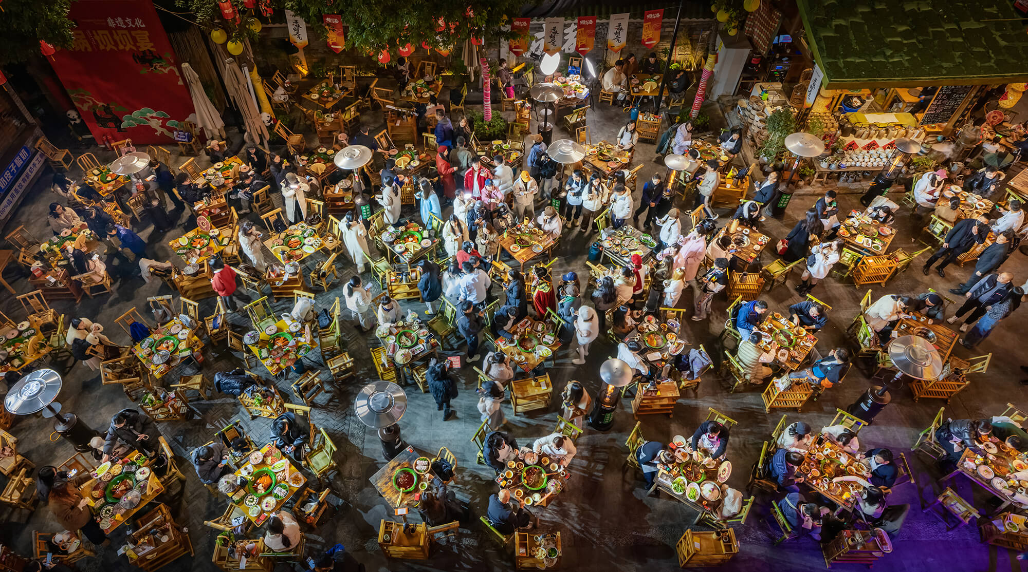2 Champagne Taittinger Food For Celebration Pingyao Song The Festival Of Food Enthusiasts Hi Res