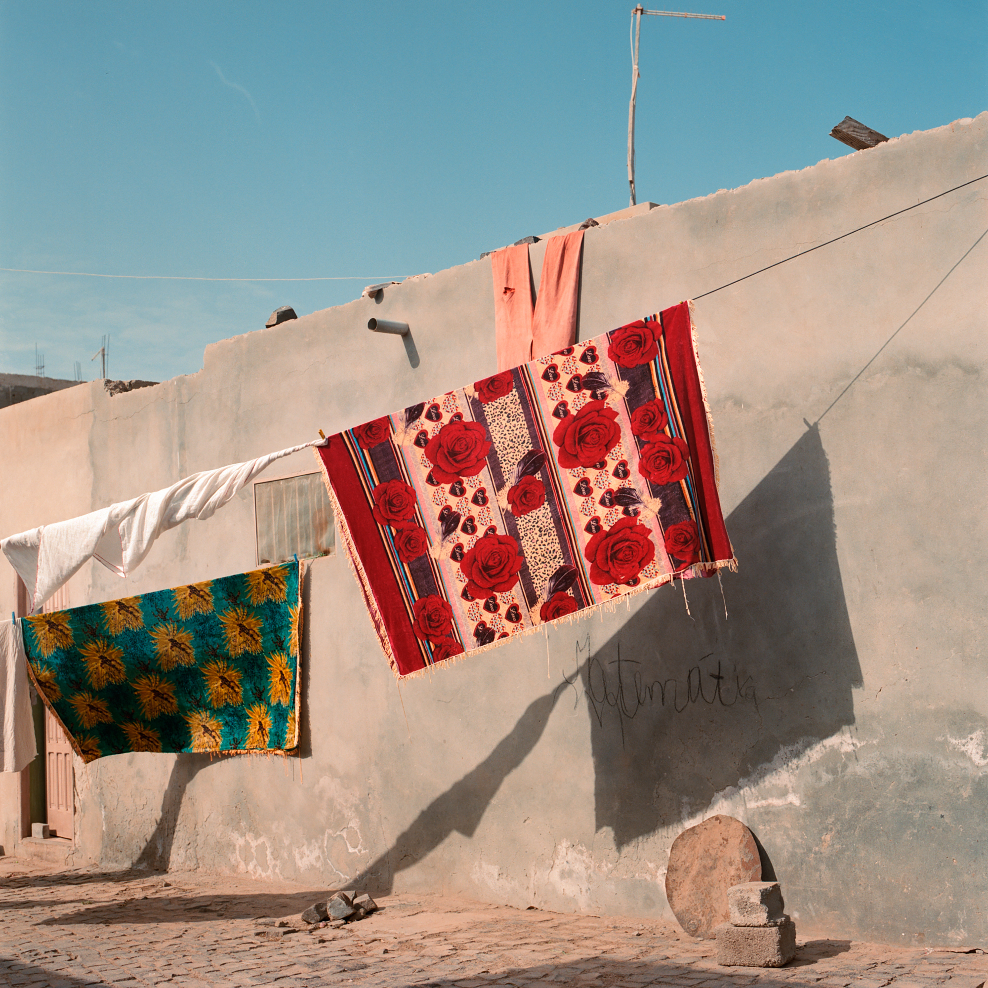 Illan_Andrea_Hanging Laundry, Boa Vista, CV 2020