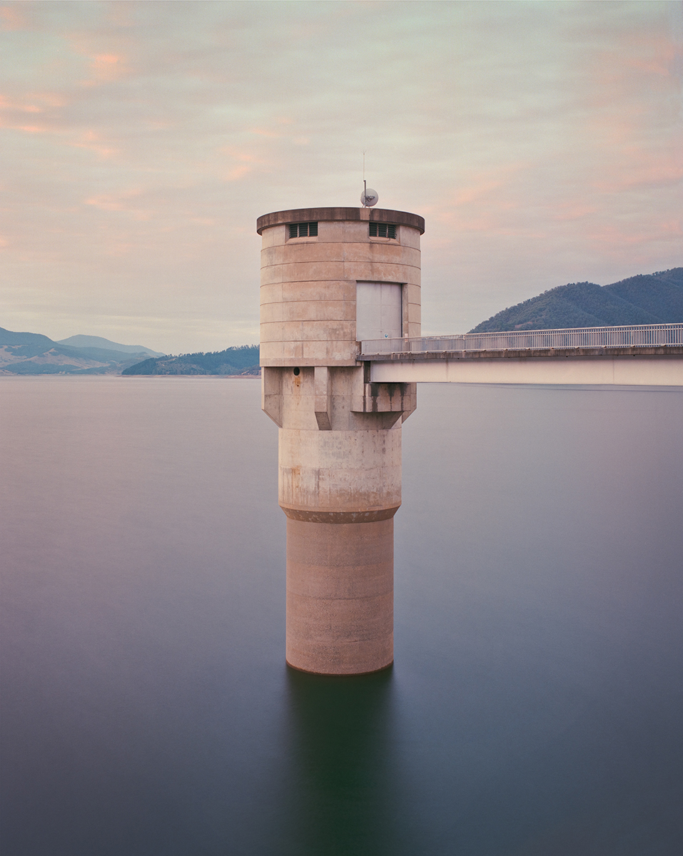 Round_Chris_Intake Tower_Blowering Reservoir_ NSW