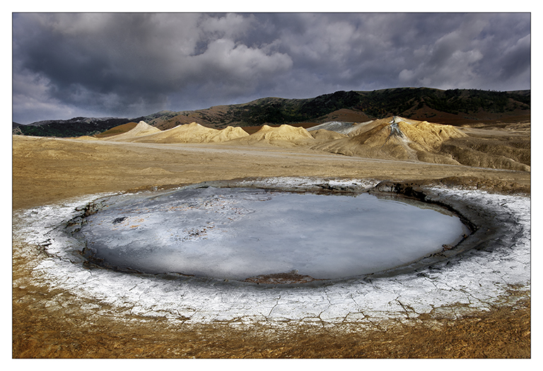 Jan Ros Vulcanii Noroioși ARPS 13