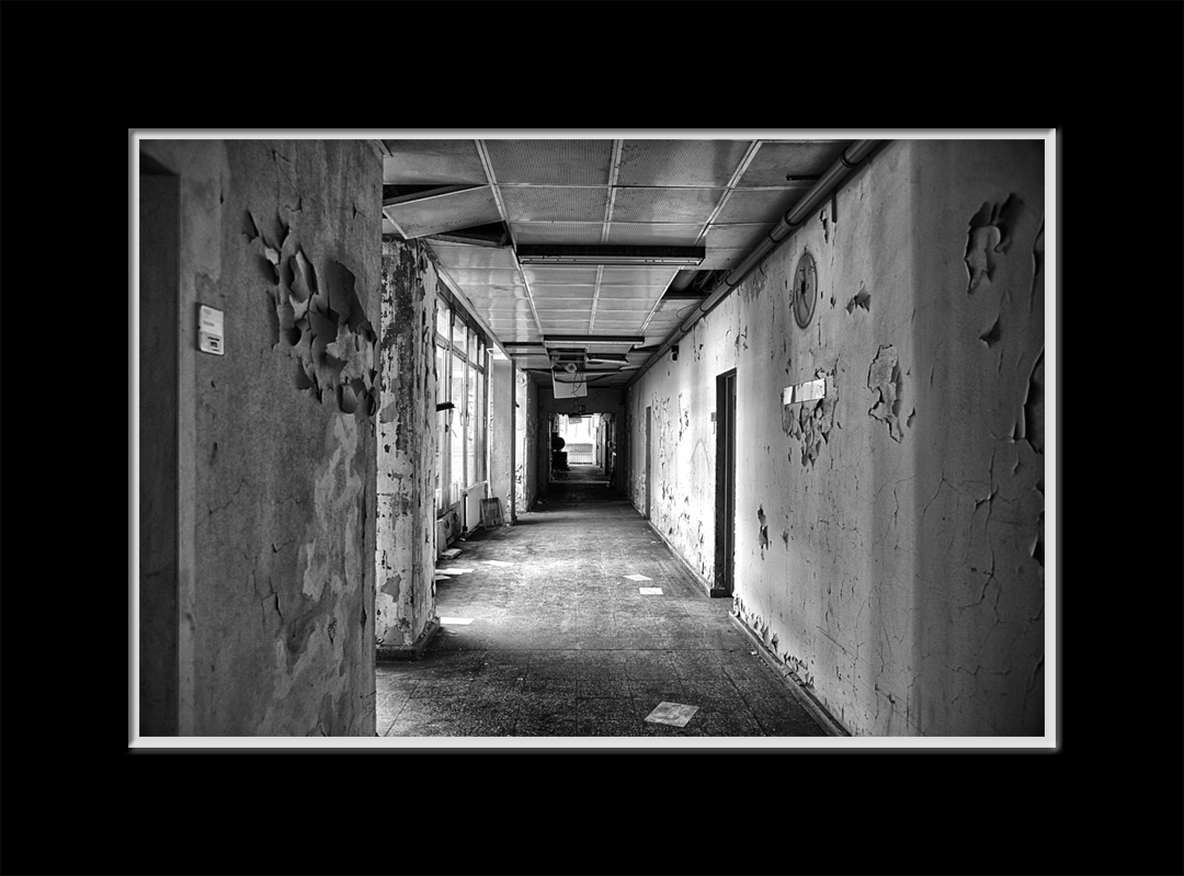 Grü Krankenhausflur