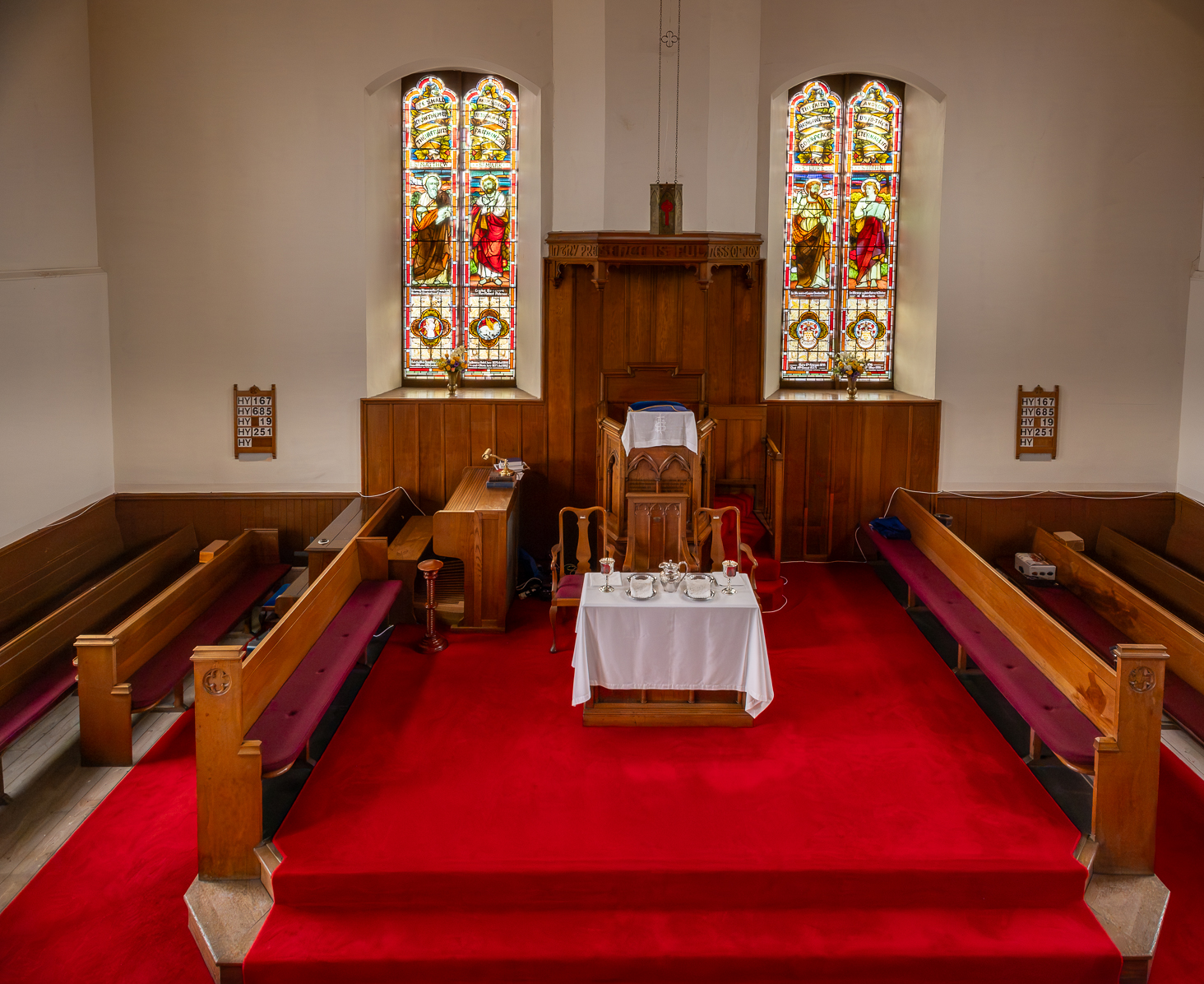 6823987 Heather Kerr Glasford Church Interior