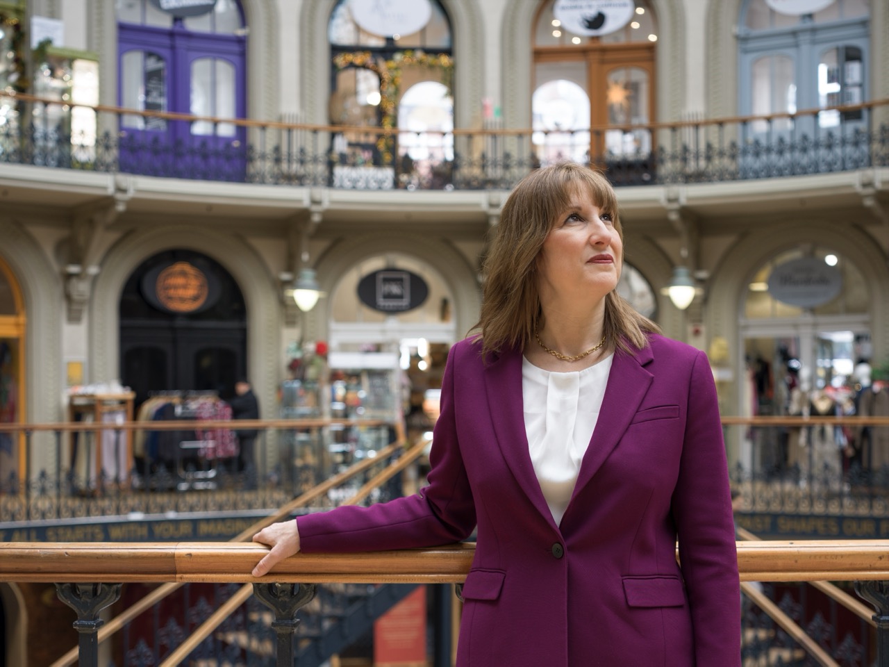 Wright Sue Rachel Reeves MP 2 Large