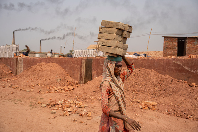 Dhaka Brick Kilns, Bangladesh by Jo Kearney