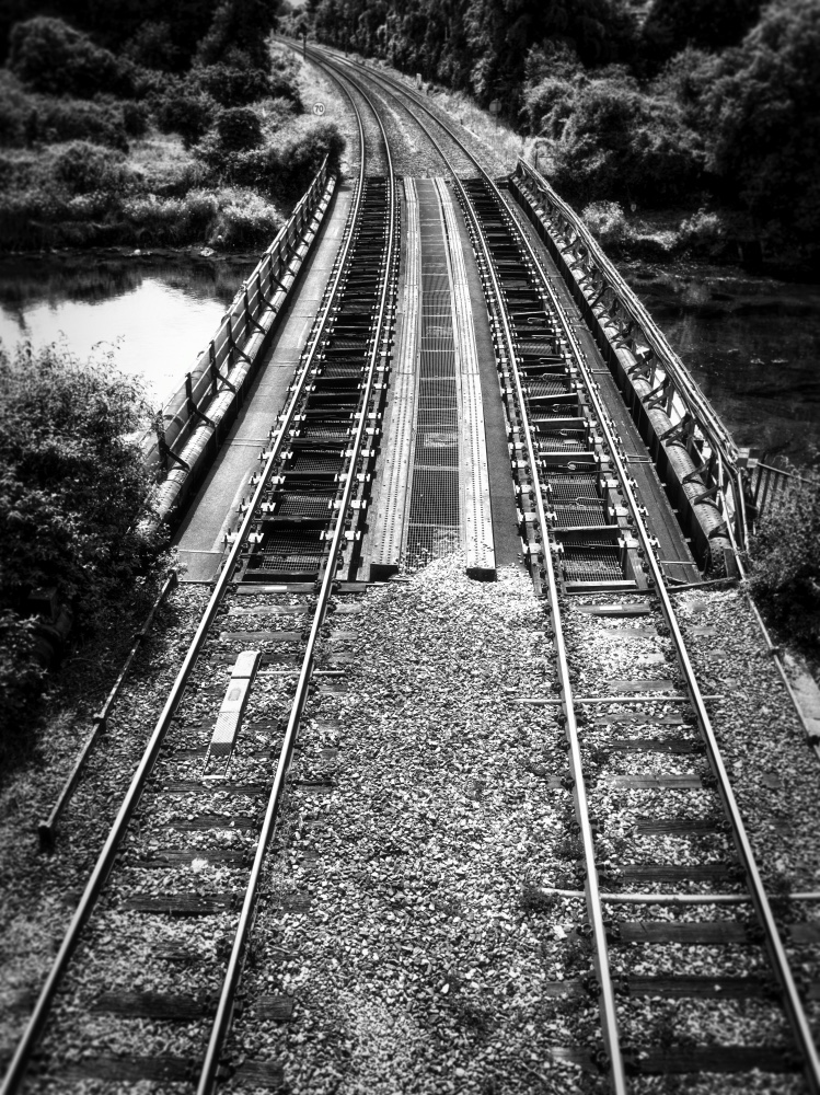 Tracks Mike Bondartschuk