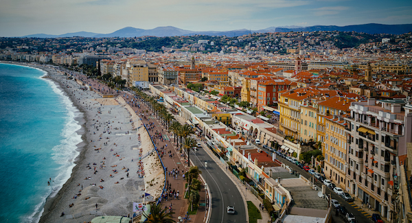 CX12 Sur La Plage Nice France RED