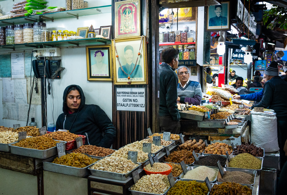 Khari Baoli Spice Market, Delhi by DAVID POLLARD ARPS