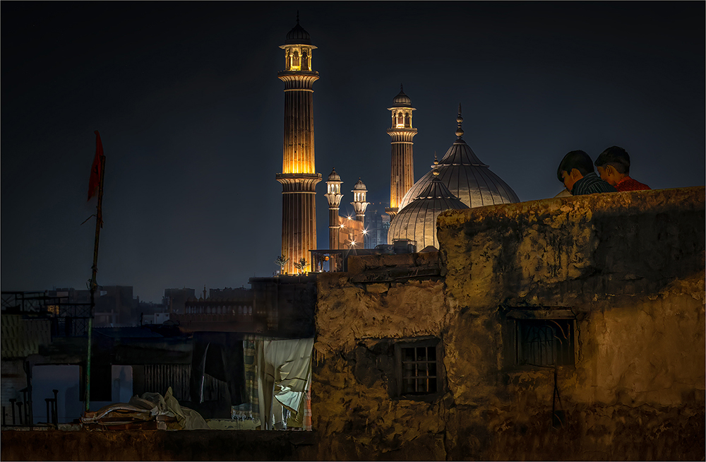 Living In The Shadow Of The Mosque, Old Delhi by Richard Broomfield