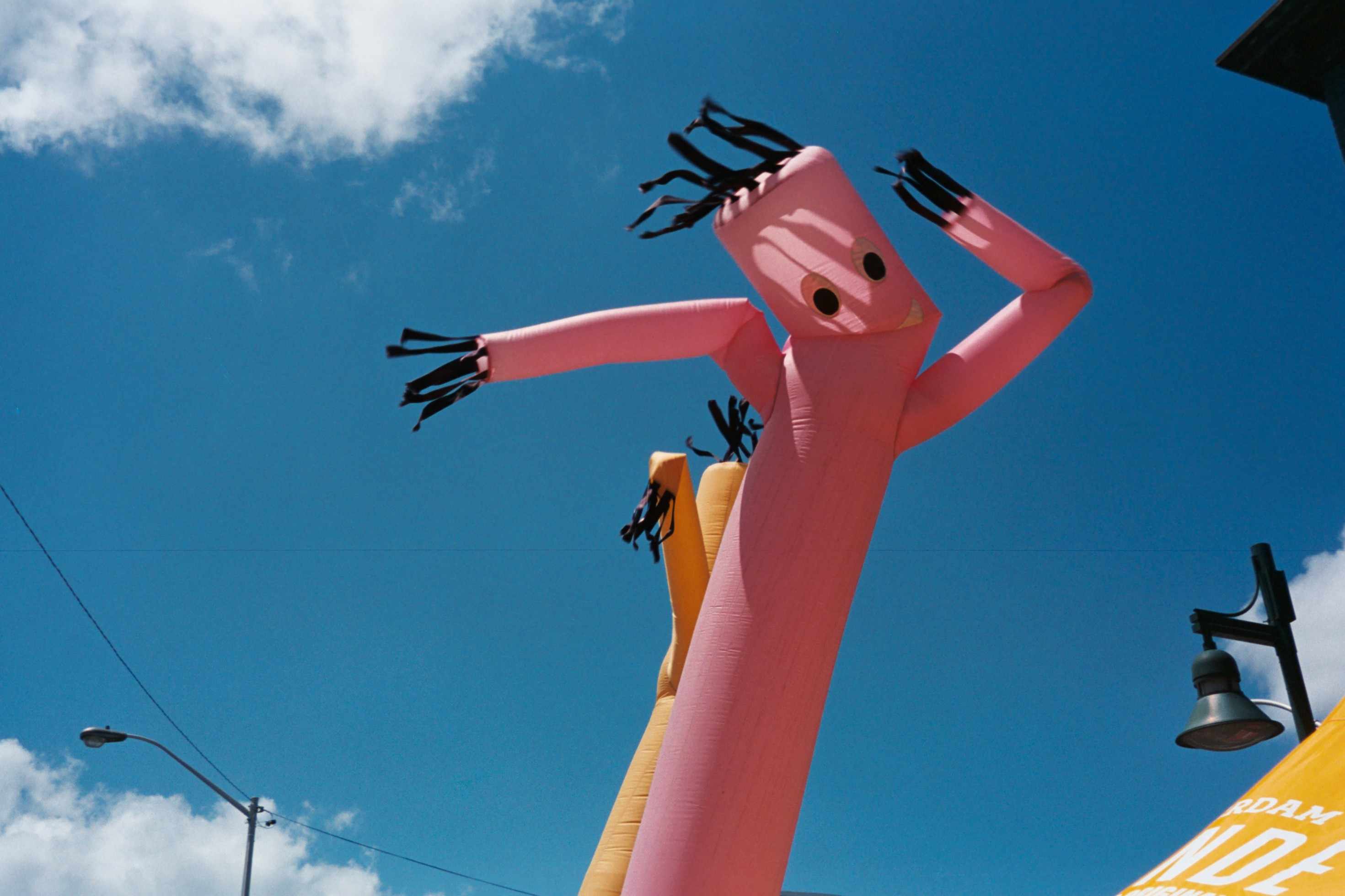 Street Inflatable Men 1 150Kb