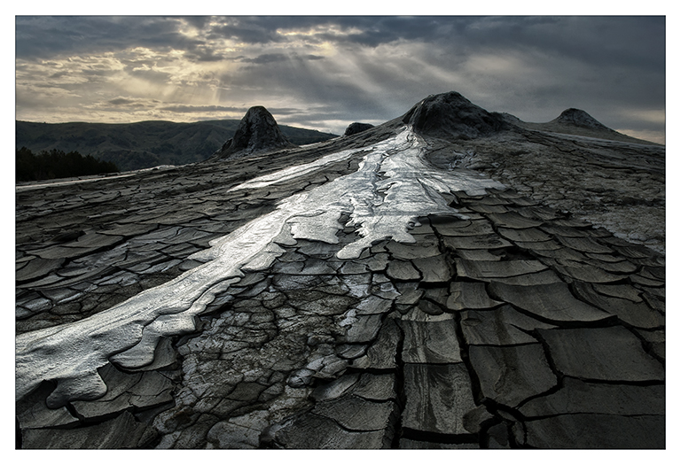 Jan Ros Vulcanii Noroioși ARPS 11