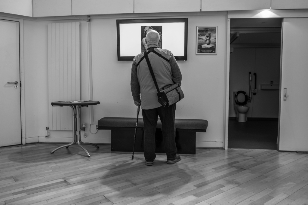 View Derek Knight Rsz